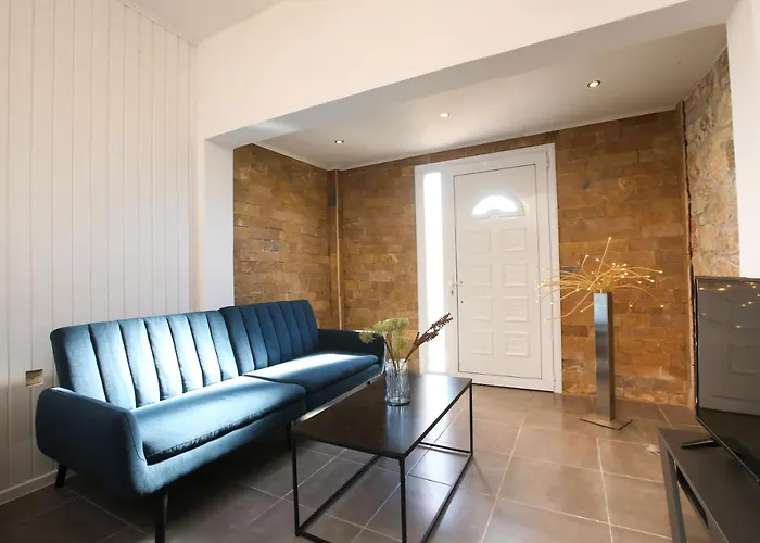 Luxury Christos Daire