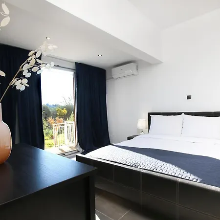 Apartment Luxury Christos *